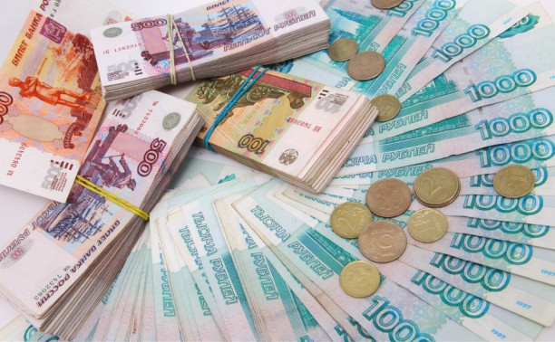 Уральский депутат назвал мужчин с зарплатой менее 30 тысяч рублей лентяями