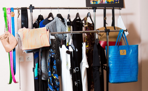Тульские модницы продадут надоевшие наряды на «гаражной распродаже»