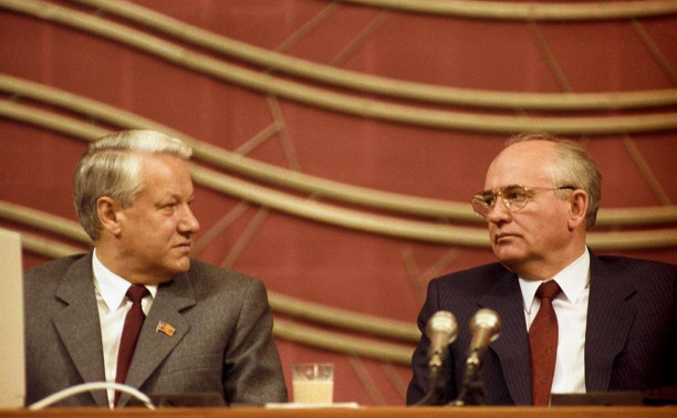 22 июля: туляки поддерживают выход Ельцина из КПСС