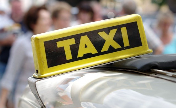 Сколько зарабатывают таксисты?