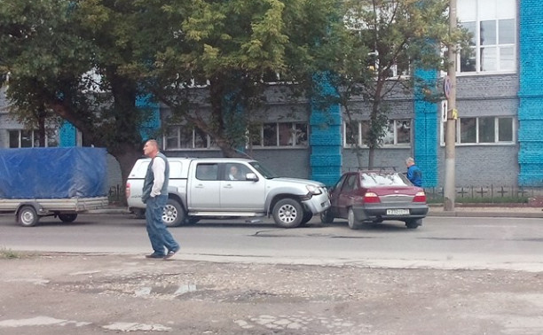 Авария на ул.Мосина в Туле