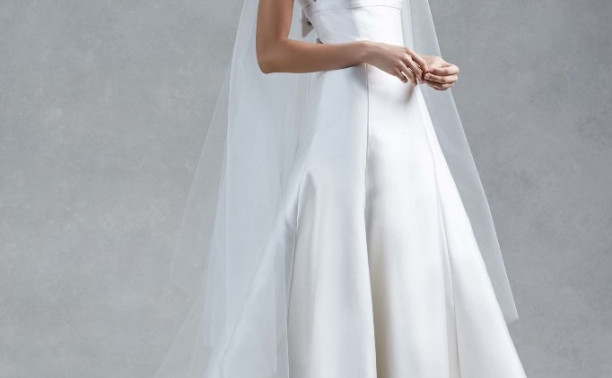 Модная свадьба: платье или брючный костюм?
