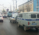 В центре Тулы сломались две полицейские машины