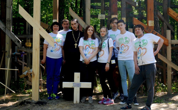 Туляки завалили подарками главу польской православной церкви
