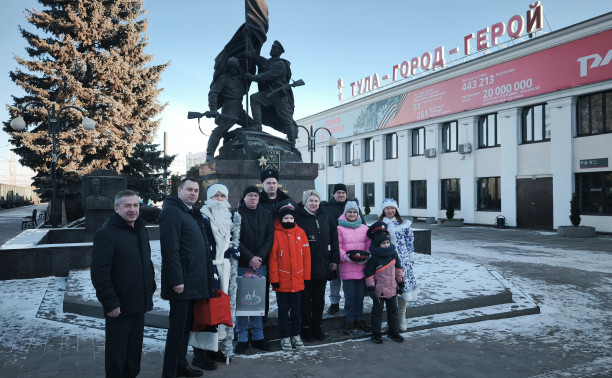 Тульские транспортные полицейские присоединились к всероссийской акции «Полицейский дед мороз»