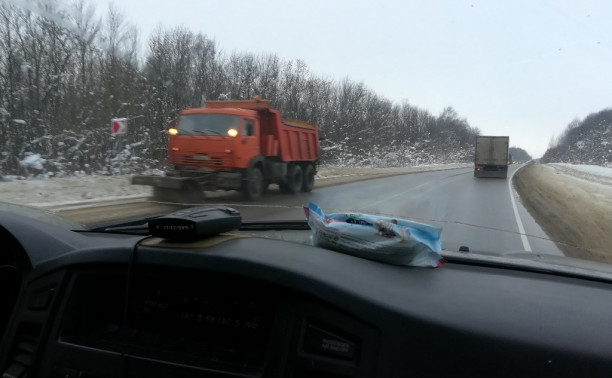 После смертельного ДТП на трассе Тулы-Новомосковск произвели уборку дороги