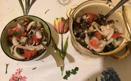 Салат «Новинка», или Как продлить праздник