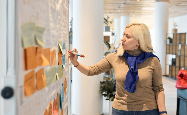 Лингвист Галина Сеничева о сленге, словах-паразитах и прекрасном русском языке