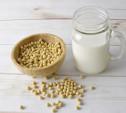 Соевое и миндальное молоко: польза и вред