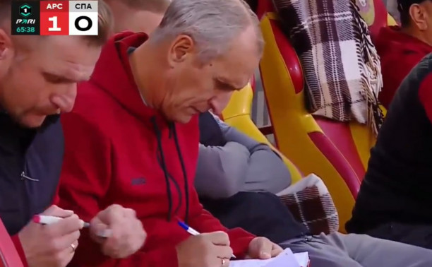 "Советский" тренер Бондарь достал блокнот (за 50 коп.) и Тульский Арсенал посыпался..