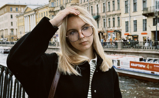 Поймать душу момента: Анастасия Чекмарёва о человеческой теплоте, искренности и поиске вдохновения