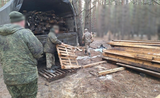 Отгружены четыре КАМАЗА стройматериалов в зону СВО
