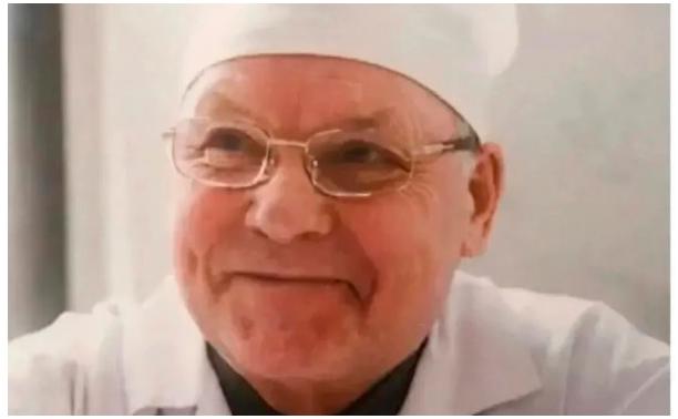 Есть такая профессия-людей лечить. К 90-летию со дня рождения травмотолога Николая Хотенцева