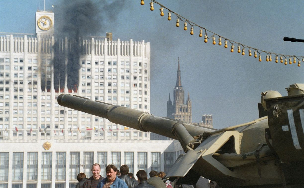 белый дом октябрьский (192) фото