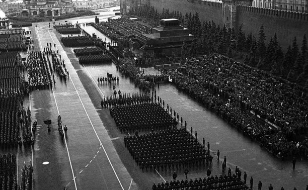 Туляки на Параде Победы 24 июня 1945 года Туляки на Параде Победы 24 июня 1945 года
