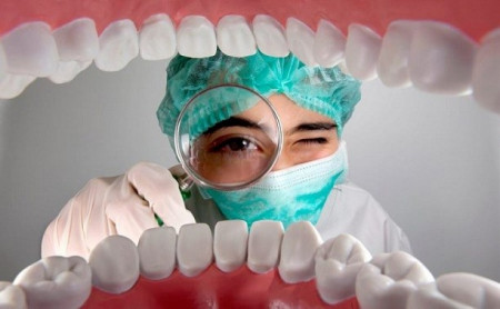 Лечимся у стоматолога: качественно и без боли