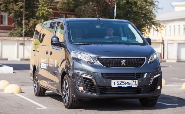 Проект «Тест-драйв»: Peugeot Traveller - поедем бизнес-классом!