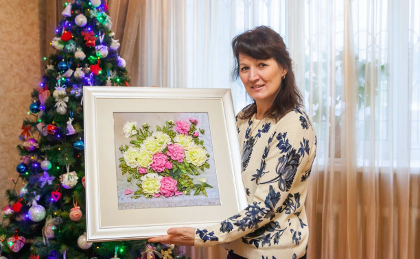 Тулячка Наталья Соловьева вышивает чудесные картины лентами