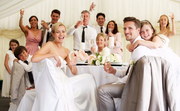 Модная свадьба: от девичника и платья невесты до ресторана, торта и фейерверка