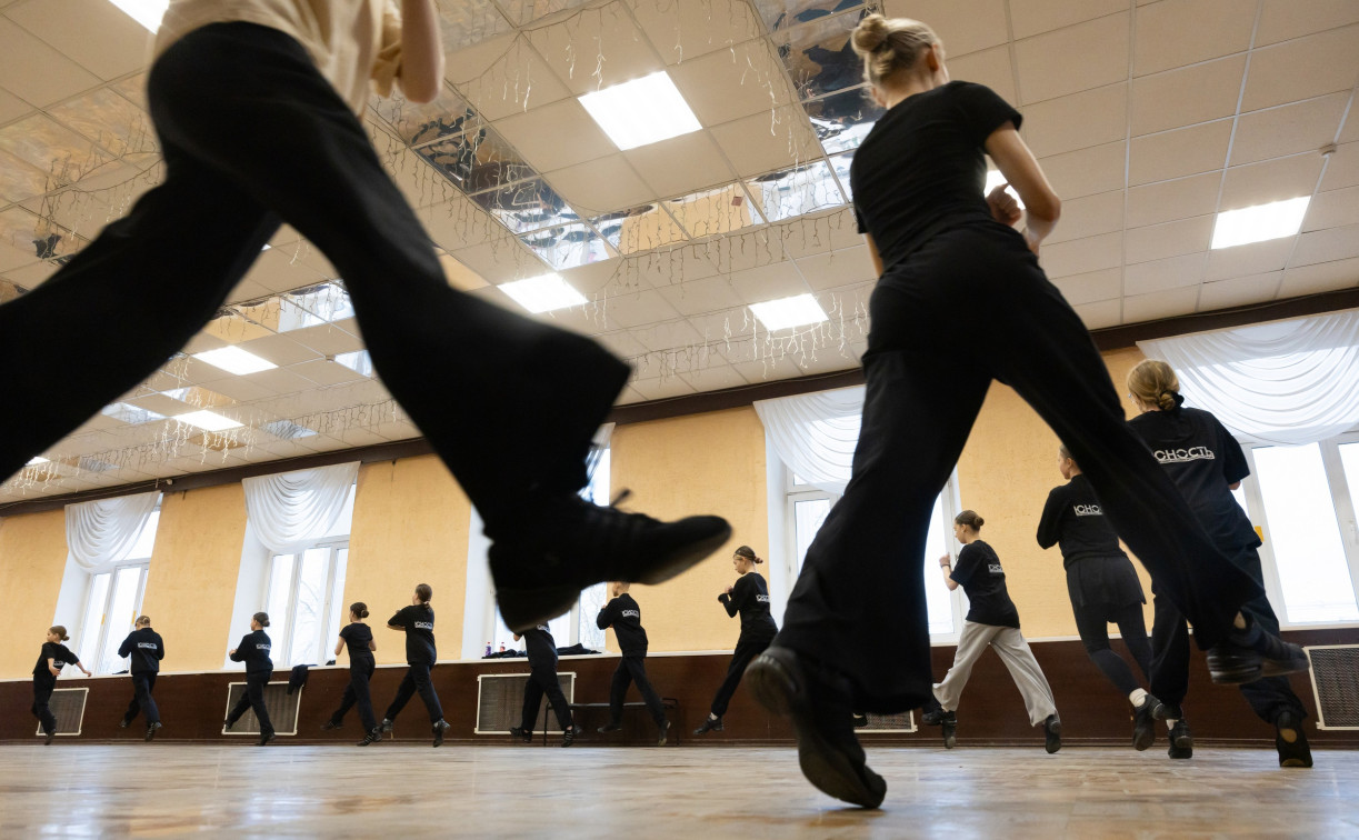 «Своих ребят никогда не хвалю». Как Анатолий Сазонов влюбил в танцы не одно поколение новомосковцев