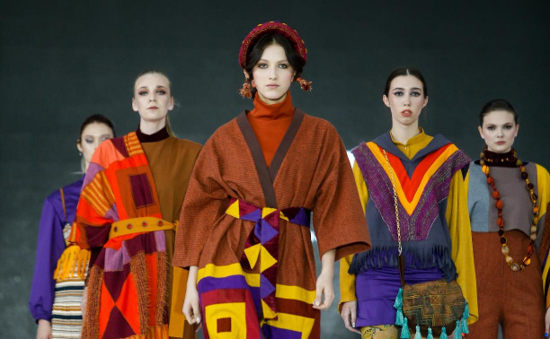 Стимпанк, кокошники и платья из занавесок: в Туле прошел фестиваль молодых дизайнеров Fashion Style