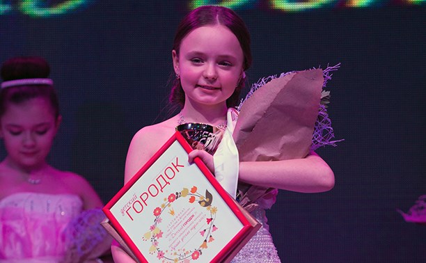 Алина Терехова завоевала титул лучшей детской модели Тулы