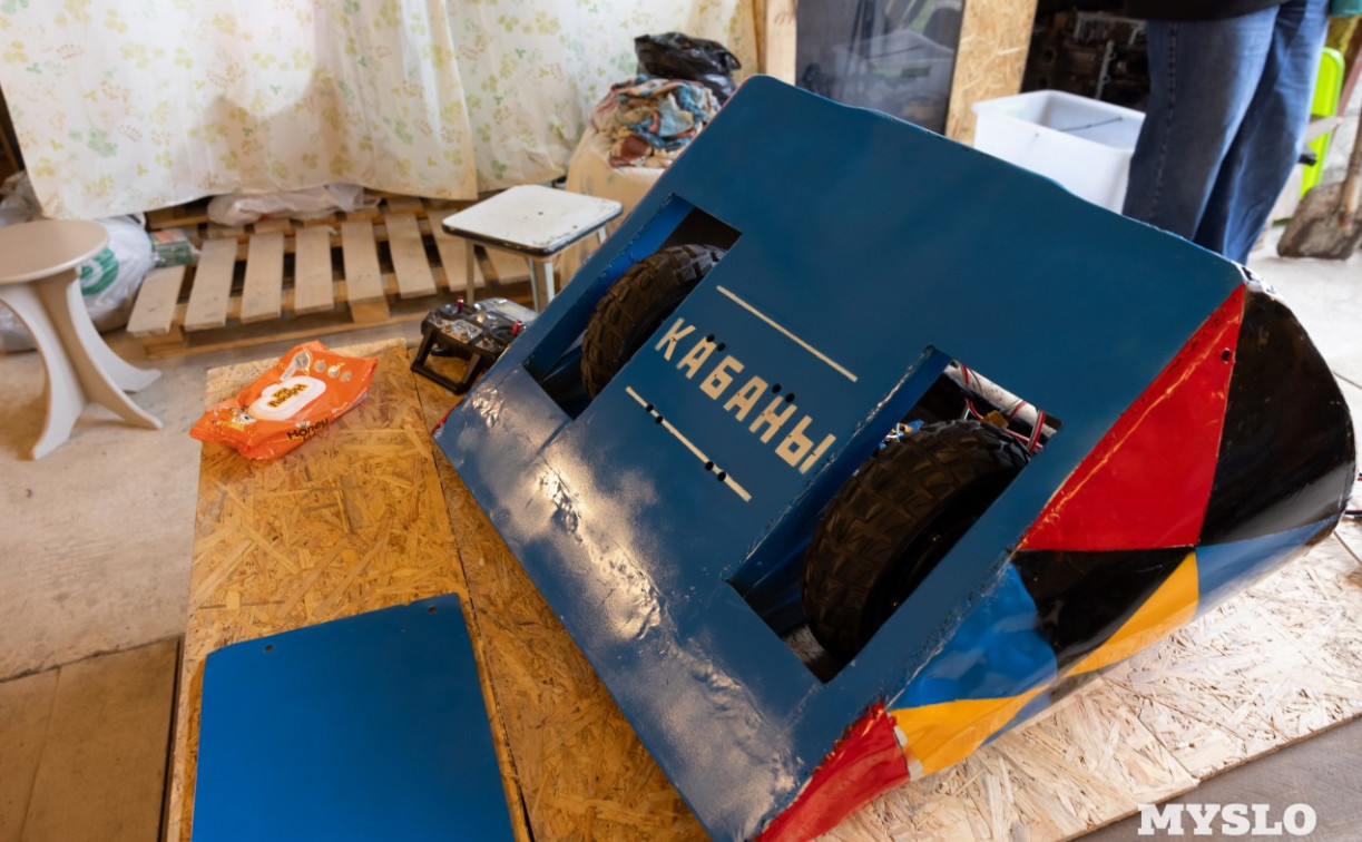 Тульские «Кабаны» показали боевого робота