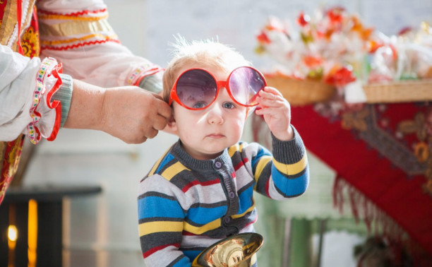 Офтальмолог о том, сколько можно смотреть в экран и почему дети в очках уже не удивляют