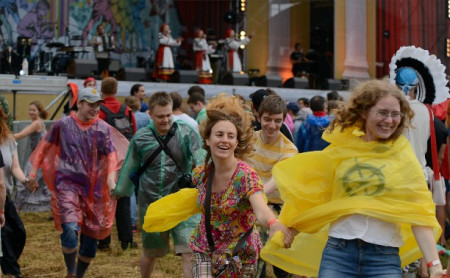 Фестиваль "Дикая Мята": безудержные танцы под дождём