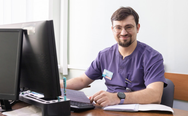 Врач Александр Атяшев о мифах в неврологии, искусственном интеллекте и эмпатии в профессии