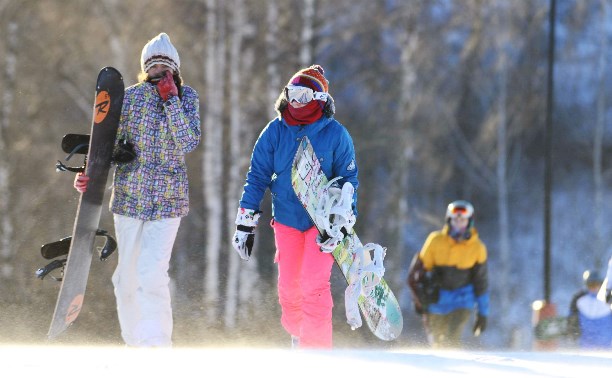 Зимние забавы туляков: лыжи, сноуборды, тюбинги