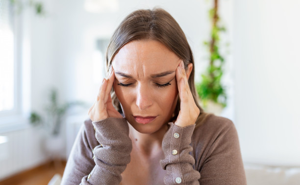 Мигрень, бруксизм или защемление нерва: как избавиться от головной боли?