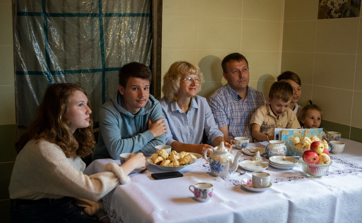 Леонид и Ирина Переломовы: «Многодетная семья — это круто!»