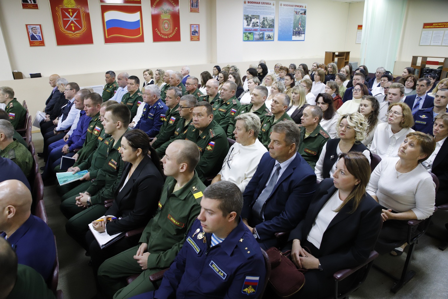 https://cdn.myslo.ru/Content/Contents/5f/06/d899-1871-4dee-b3f5-d6a489a167c1/10ca9608-2436-48b2-bb1f-b24c4a28bc71.jpeg