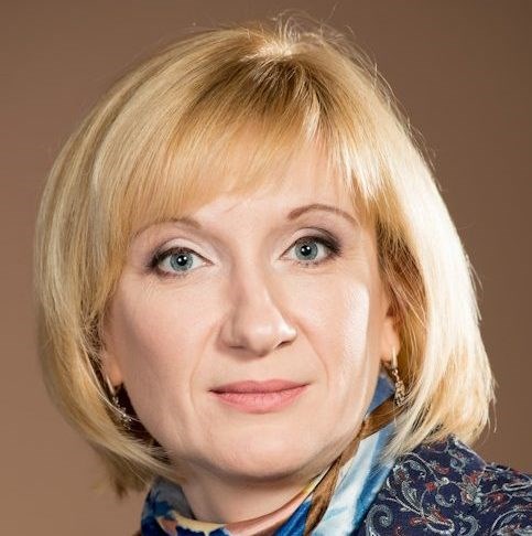 Лариса Милова