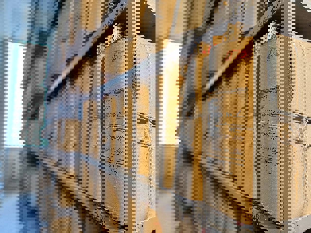 полки с доками.jpg