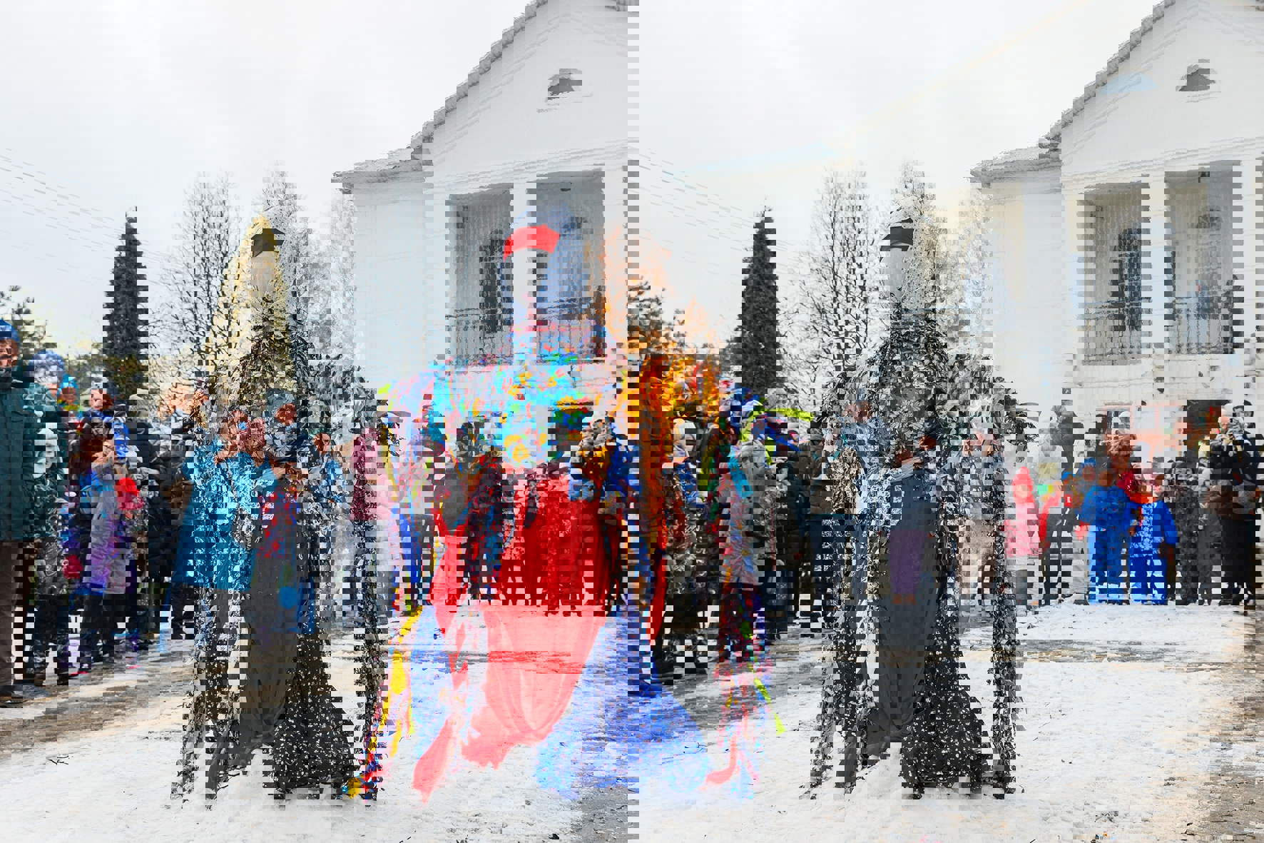 Сжигание чучело Масленицы.jpg