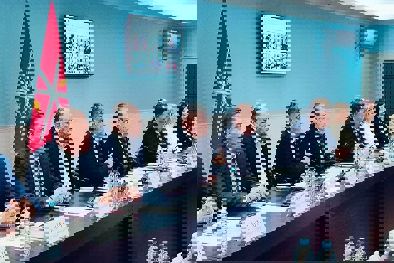 lrvcpedi31a0rpa2pwume31cgs8o6k9k (1).jpg