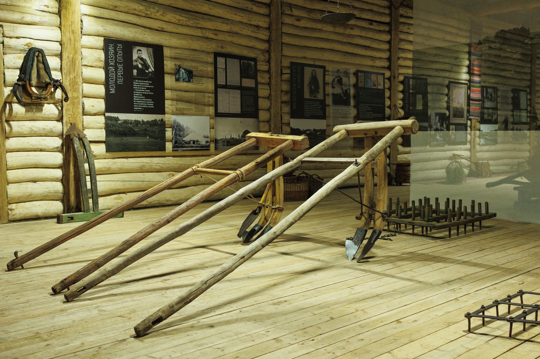 Экспозиция «Лев Толстой. Хозяин и работник»-3.jpg