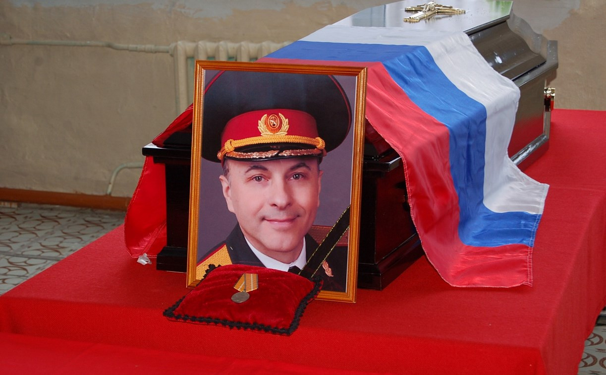 В Богородицком районе простились с погибшим в авиакатастрофе Виктором Саниным