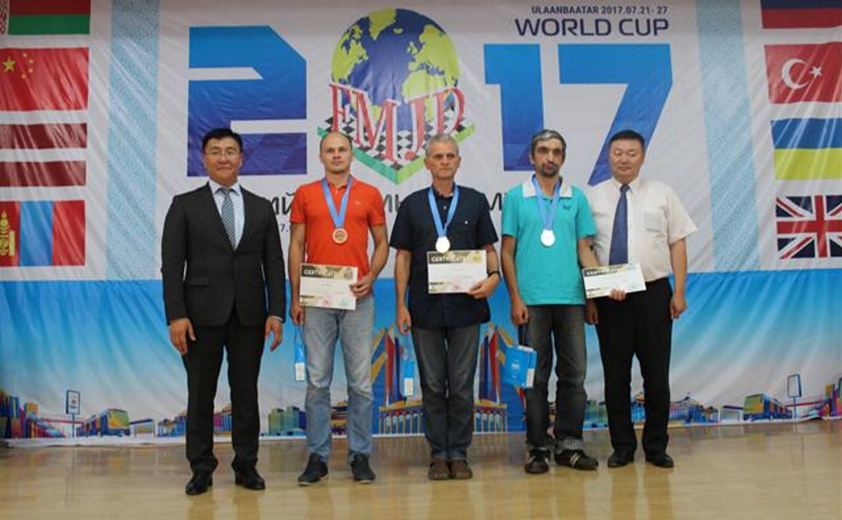 Туляк завоевал серебро на этапе Кубка мира по международным шашкам