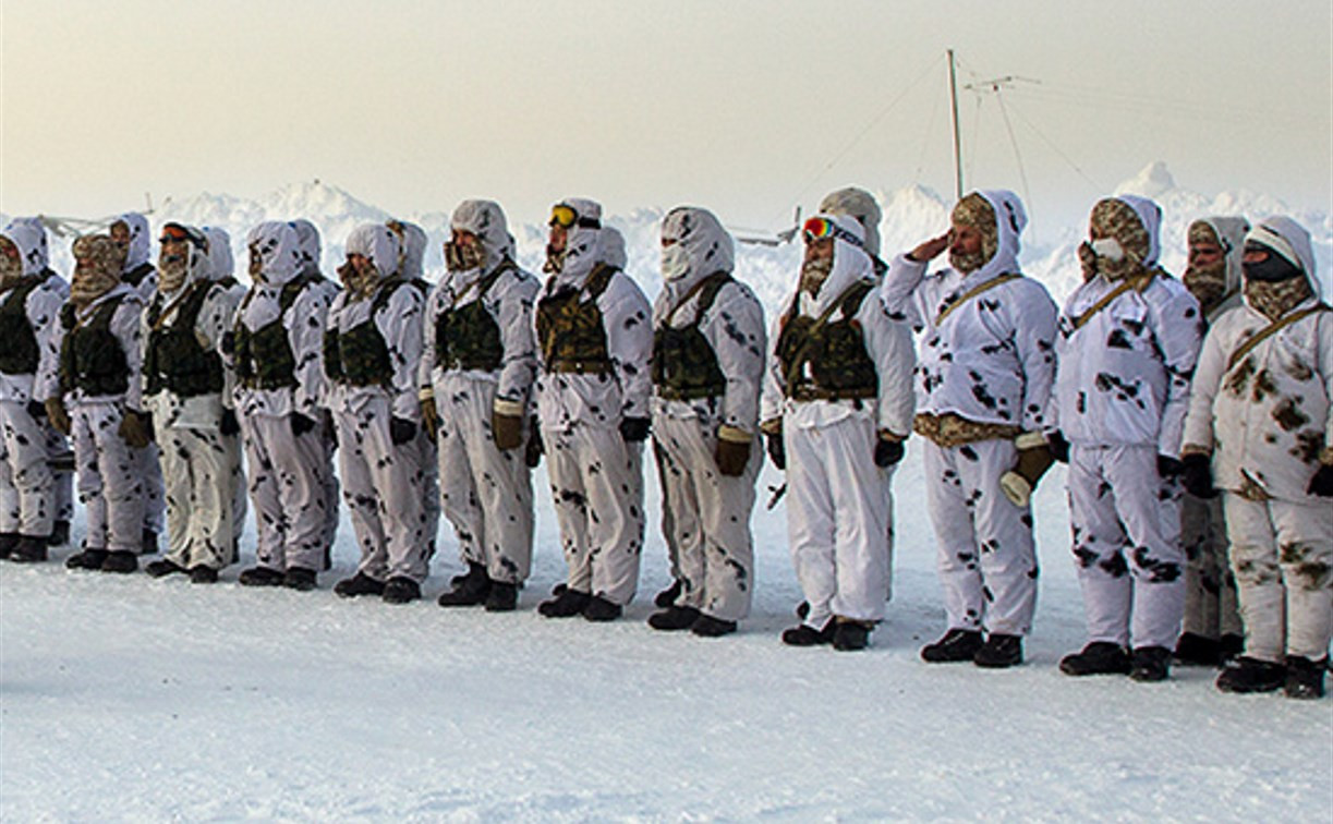 Тульские десантники учатся выживать в условиях аномально низких температур