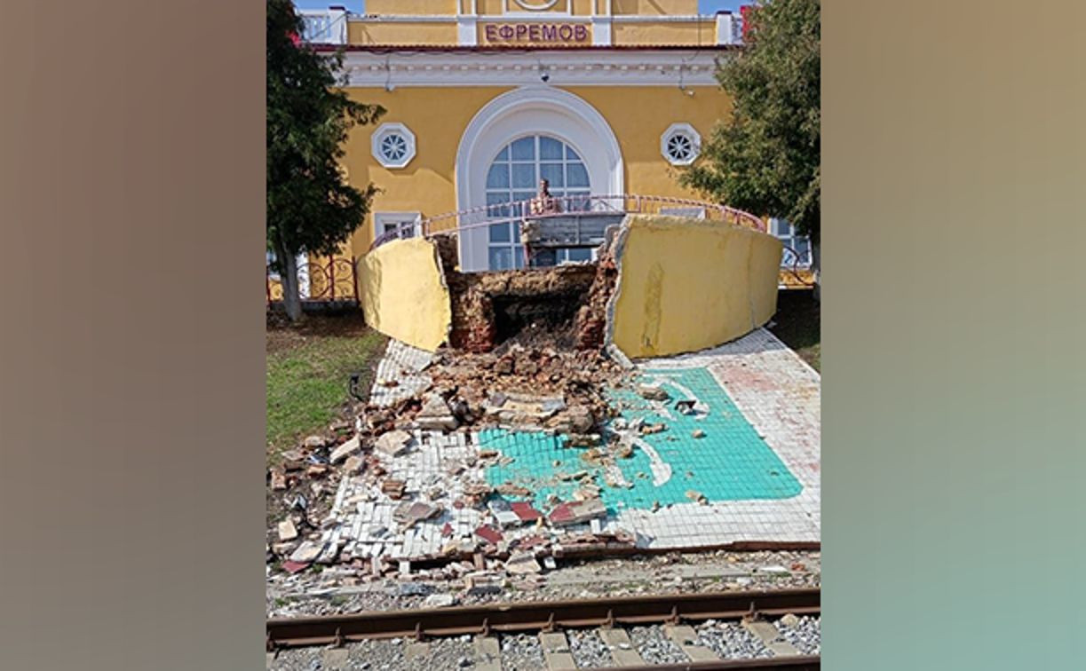 РЖД: рухнувшую ложу на Ефремовской станции восстановят