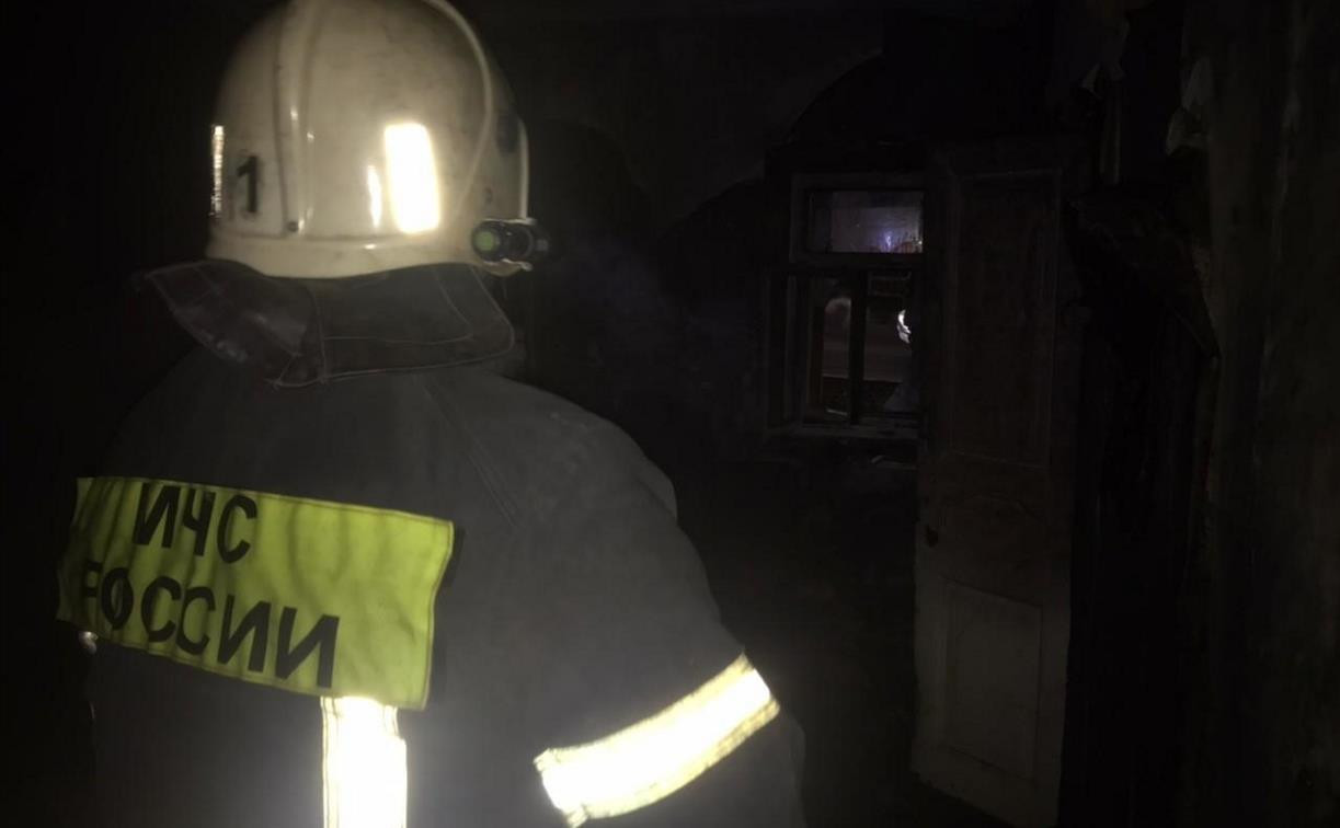 На ул. Пушкинской сгорел заброшенный доходный дом: погиб мужчина