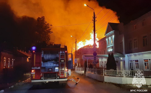 В Туле сгорел заброшенный объект культурного наследия 