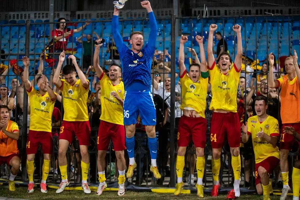 Пришел, увидел и забил. «Арсенал» по-прежнему первый