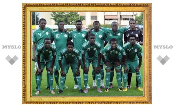 Власти Нигерии разрешили футбольной сборной играть