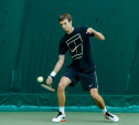 Андрей Кузнецов вышел в третий круг теннисного турнира в Барселоне