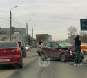 На ул. Рязанской произошло тройное ДТП с такси