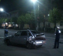 В Туле водитель на Mazda CX-7 въехал в ВАЗ и снес забор